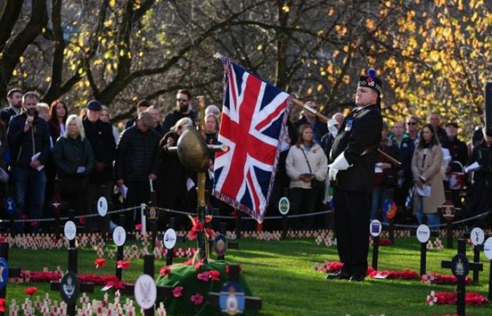 In Pictures: United Kingdom pauses to remember fallen service personnel