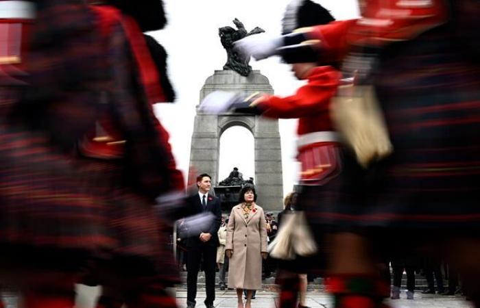 Canadians commemorate Remembrance Day