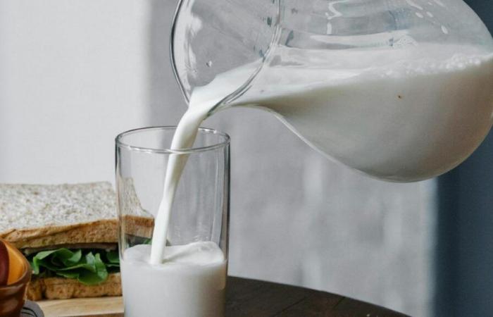 recall of milk bottles sold throughout France