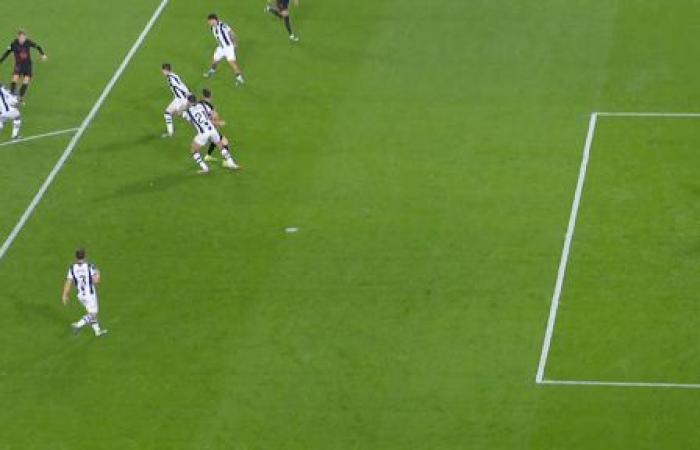 Analysing Robert Lewandowski’s offside goal against Real Sociedad – ‘It’s clear what I saw’