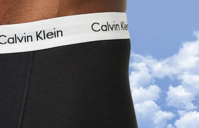 These Calvin Klein boxers are at a very reasonable price, don't miss this crazy offer