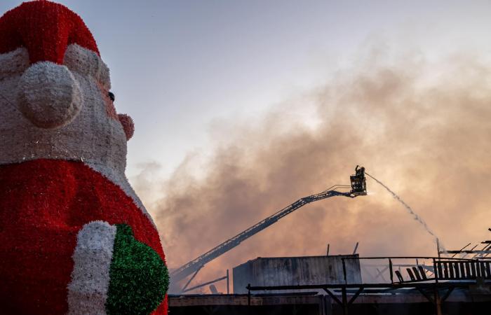 Devastating fire at the Barcarès Christmas village: the Christmas market partially destroyed before its opening