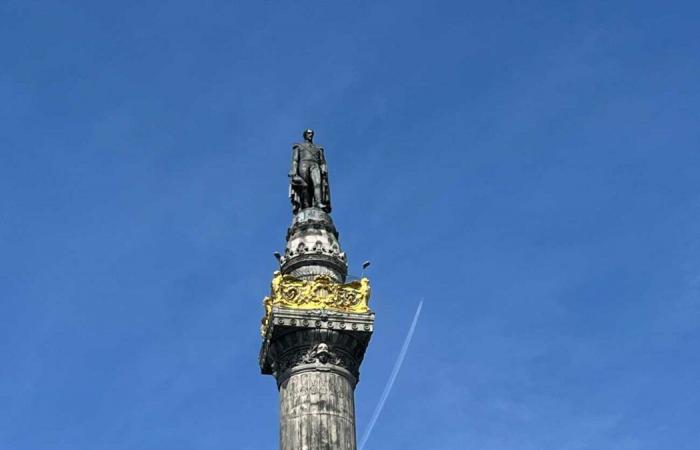 King Philippe pays tribute to the soldiers who fell for the Belgian homeland