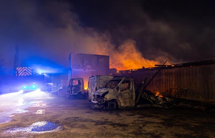 Devastating fire at the Barcarès Christmas village: the Christmas market partially destroyed before its opening