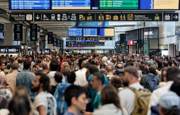 Social plans and calls for a cascade of strikes: autumn promises to be tense in France