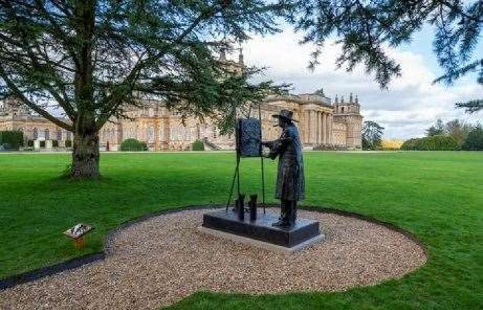 Blenheim Palace unveils new sculpture to commemorate 150th anniversary of Sir Winston Churchill’s birth