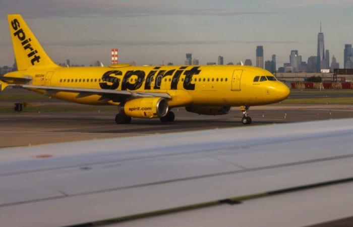 In Haiti, a Spirit Airlines plane hit by gunfire in Port-au-Prince, what we know