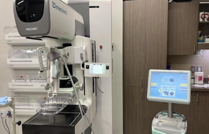 A new mammograph speeds up screenings in Drummondville