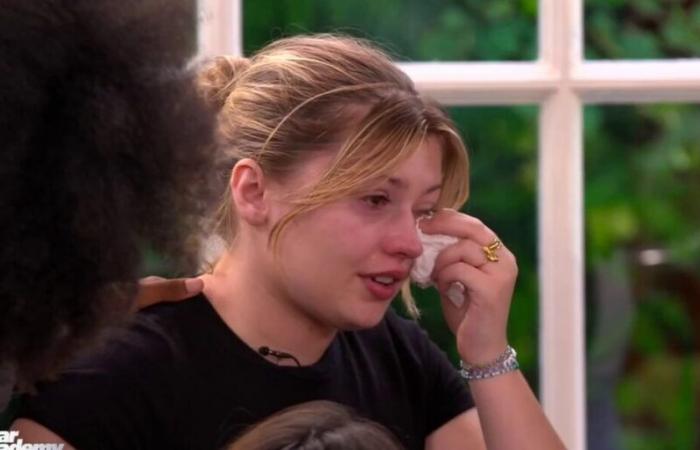 “Of all my reviews, this is the worst!” : Marine (Star Academy) collapses in tears after the evaluations