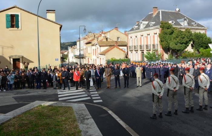 Pamiers. November 11, “the day of our national dignity”