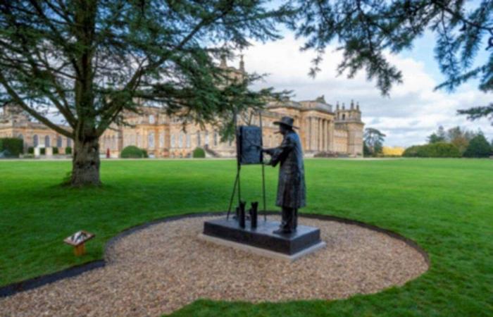 Blenheim Palace unveils new sculpture to commemorate 150th anniversary of Sir Winston Churchill’s birth