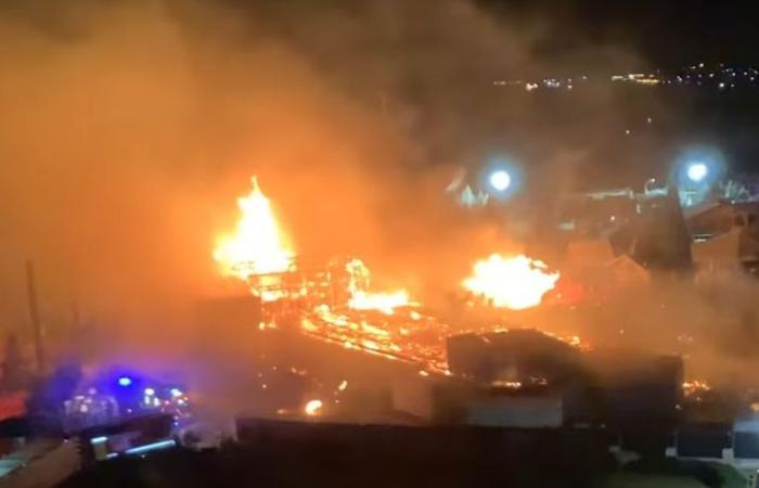 Fire at the Christmas village of Barcarès: “It’s unbearable and horrible”, the reaction of mayor Alain Ferrand who says he is “angry”