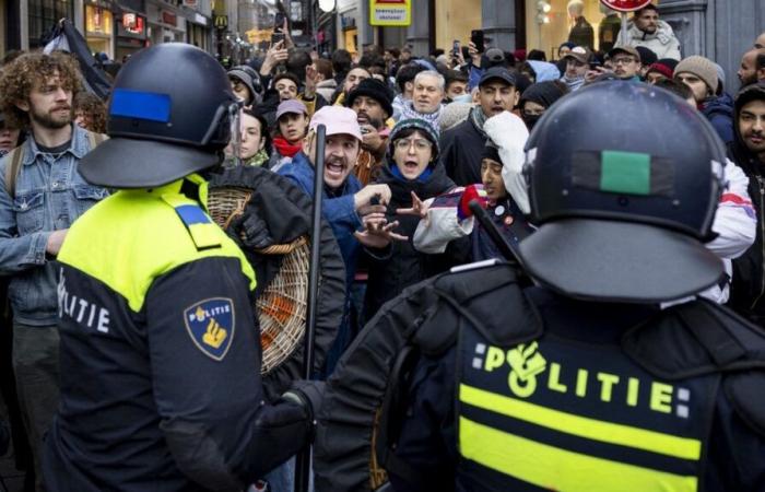 Dutch police arrest pro-Palestinian protesters gathering in Amsterdam despite ban