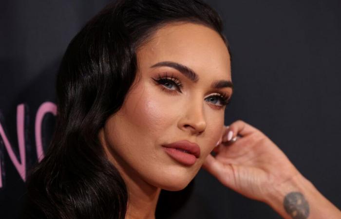 Megan Fox: US actress posts daring photo as she announces pregnancy | Ents & Arts News