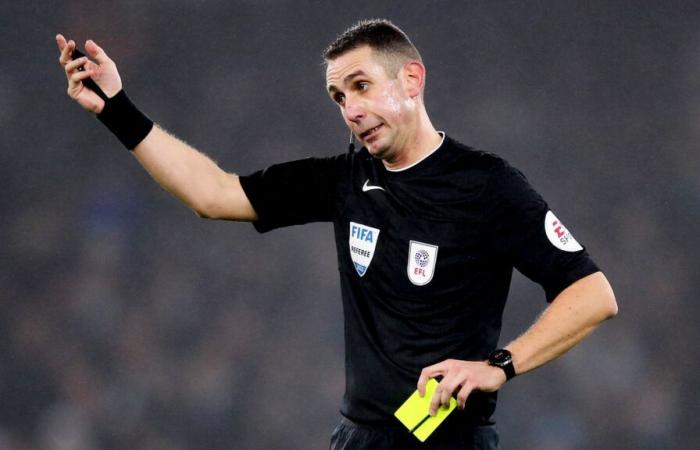 Premier League referee David Coote suspended after video appears to show him insulting Liverpool FC and Klopp | UK News