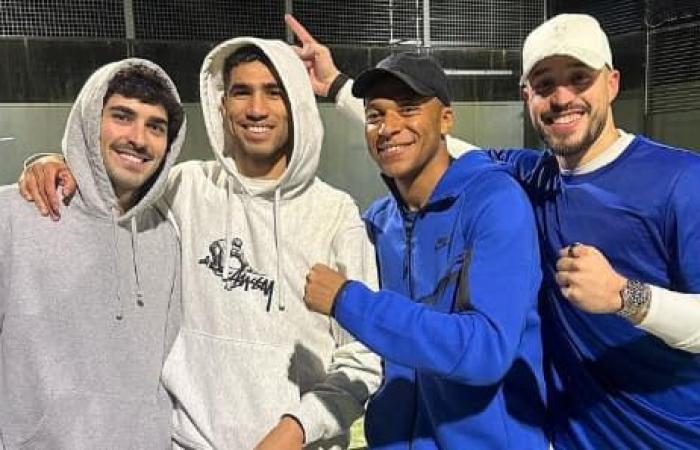 Padel, video games… Not summoned with the Blues at Clairefontaine, Mbappé takes advantage of the truce in Paris