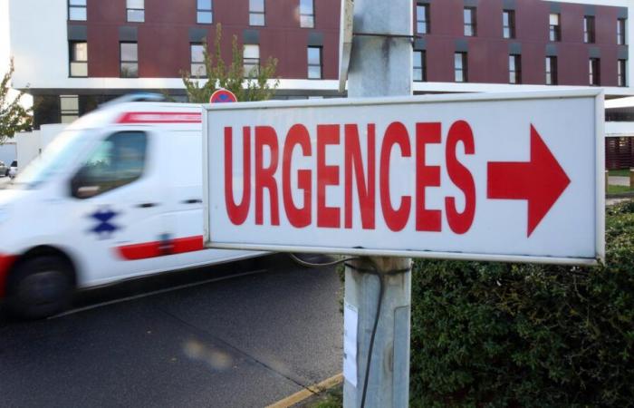 Due to lack of space in the emergency room, a man is treated in the garage of a hospital in Haute-Marne