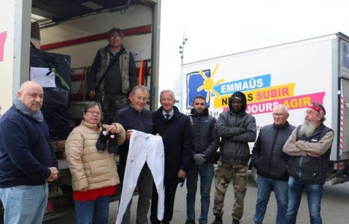 In Mayenne, 3,000 unsold items from the Olympics clearance sale will be sold to Emmaüs