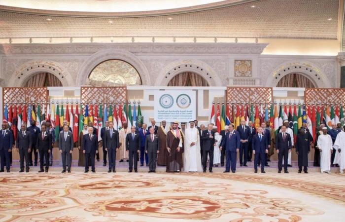 Riyadh: Arab-Islamic Summit reaffirms its support for the Al-Quds Committee under HM the King