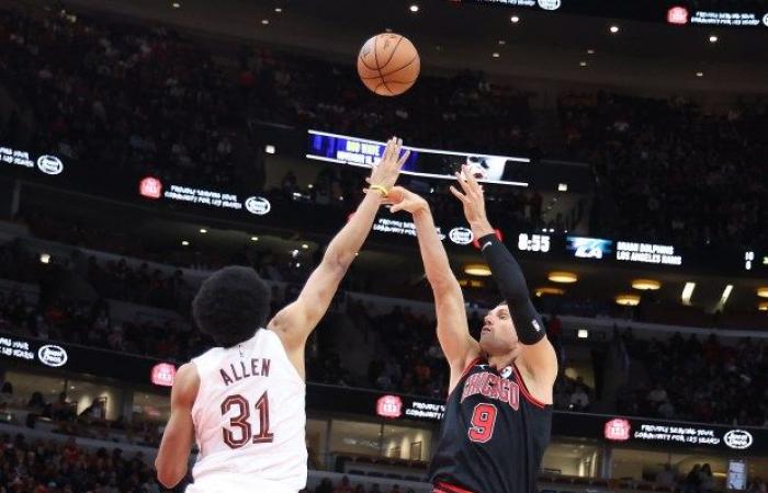 Cleveland Cavaliers 119, Chicago Bulls 113 at the United Center – Chicago Tribune