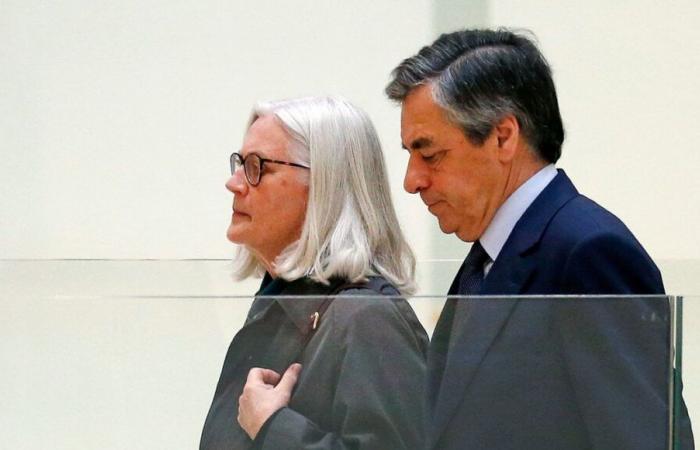 Fictitious jobs: François Fillon proposed paying nearly 700,000 euros to the National Assembly