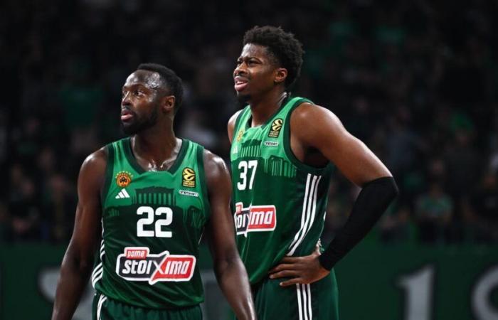 before the Panathinaikos-Maccabi Tel-Aviv match, security is reinforced