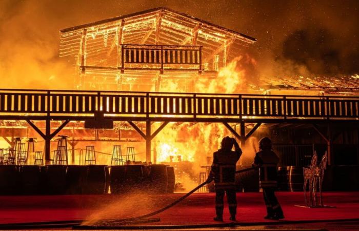 In Barcarès, the impressive fire of one of the most beautiful Christmas villages in France