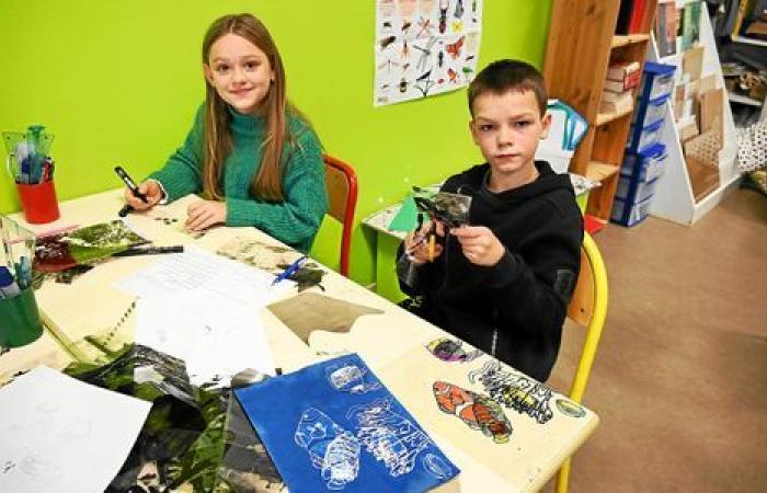 In Plougasnou, students make a sea monster for the Bay of Books festival [En images]