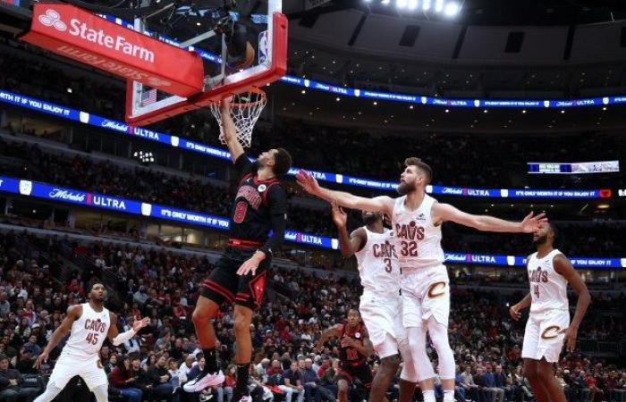 Cleveland Cavaliers 119, Chicago Bulls 113 at the United Center – Chicago Tribune