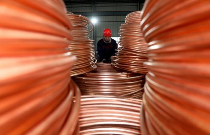 Copper prices fall