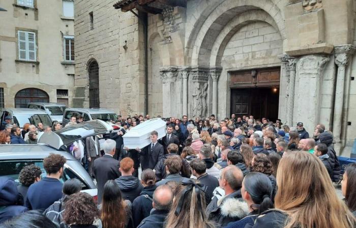 Romans-sur-Isère: several hundred people at the funeral of Nicolas, killed in a shooting in Saint-Péray