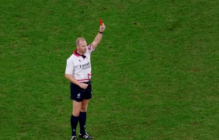 World Rugby should delay the adoption of the red card rule by twenty minutes