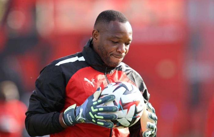 What future for Mandanda under Sampaoli?