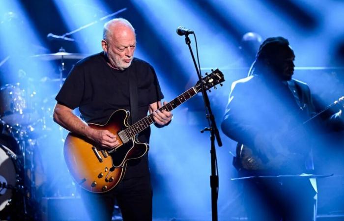 Watch David Gilmour Perform “Dark and Velvet Nights”