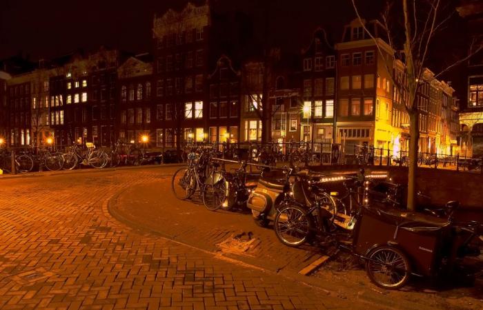 New evening of violence in Amsterdam: tram burned, arrests… What happened?