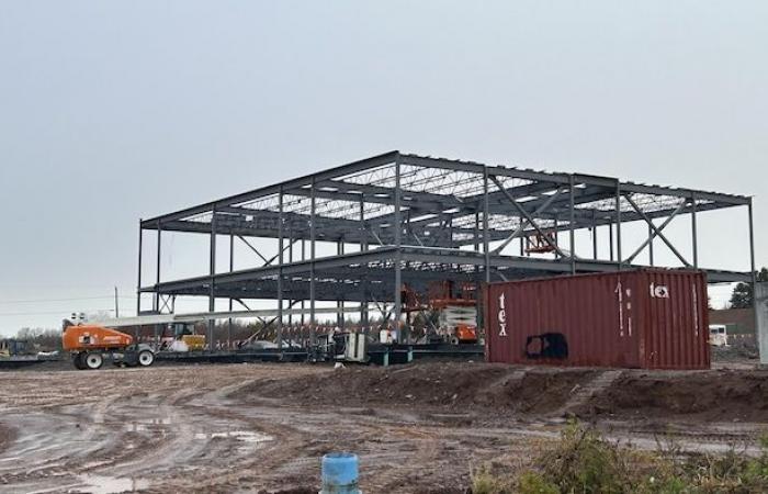 New English school takes shape in New Carlisle