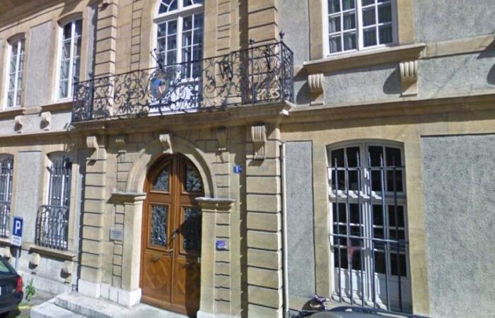 The teacher who had sexual relations with students wins his case in Neuchâtel justice – rts.ch