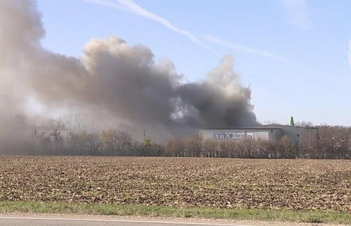 Fire at Sterling recycling center prompts large response