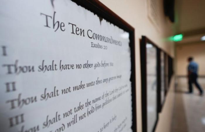 Louisiana: Judge blocks law imposing “Ten Commandments” in public schools