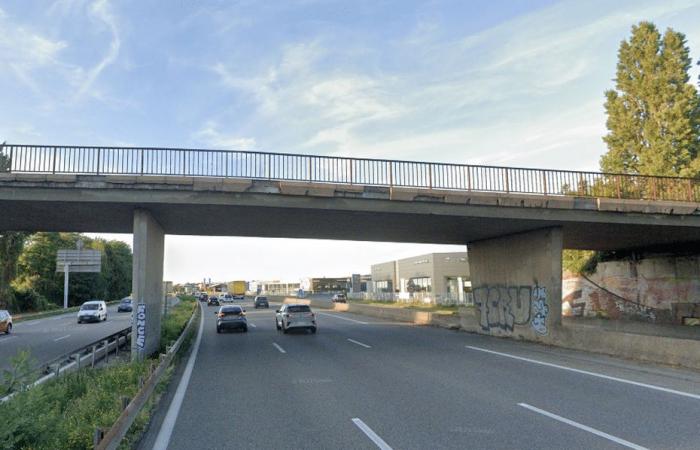 An appeal for witnesses launched after the death of a 31-year-old man who fell from a bridge on the M35