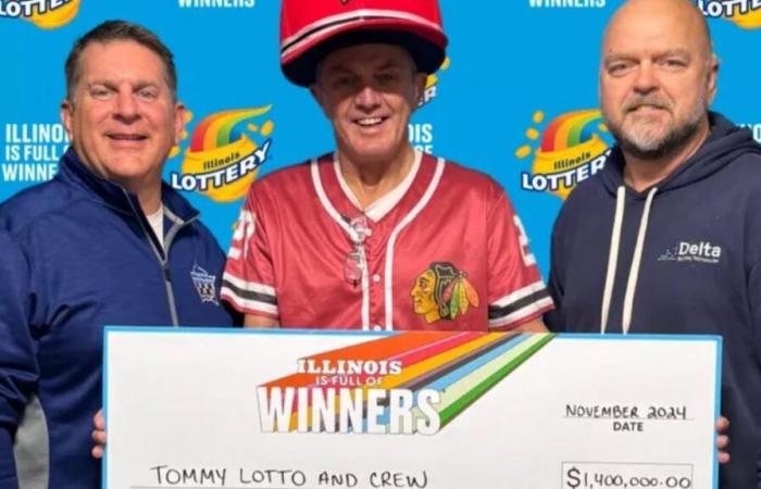 He wins 1.4 million euros in the lottery with his friends and calls his boss to tell him surprising news