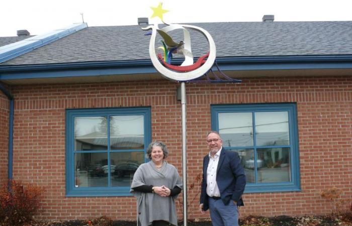 A new sculpture inaugurated in front of the town hall of Saint-Jacques