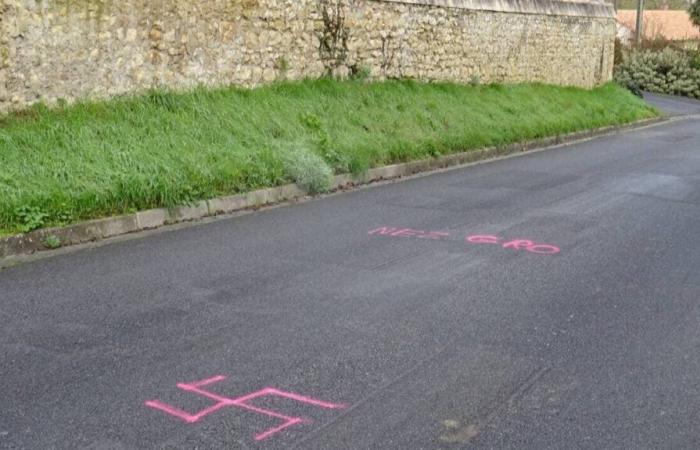 Swastikas painted on the ground during the November 11 commemorations in northern Deux-Sèvres