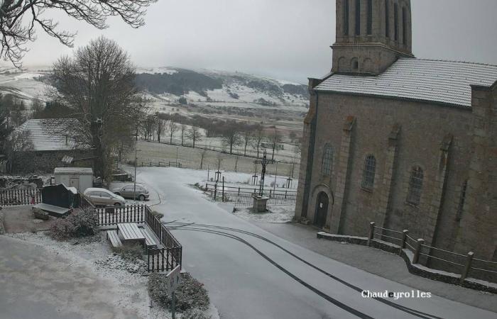 The first snow of the season fell on the heights of Haute-Loire