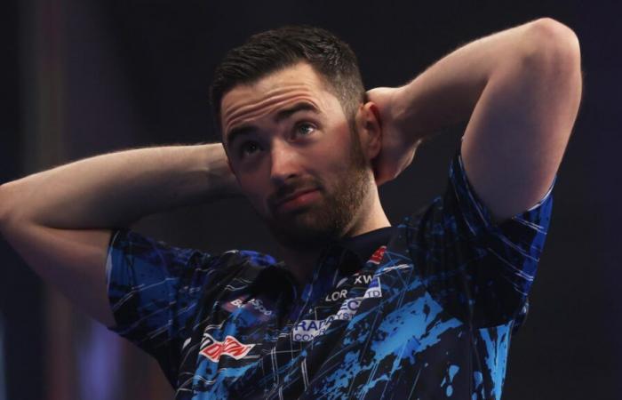 ‘My mind hasn’t been on darts this week’ says Luke Humphries as he admits young son has been unwell