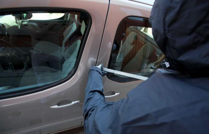 Dismantling of a car theft network using the so-called “mouse-jacking” method, known as without burglary