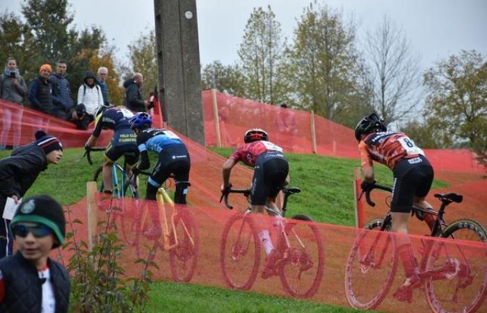 The Belmont-de-la-Loire cyclo-cross still attracts so many people