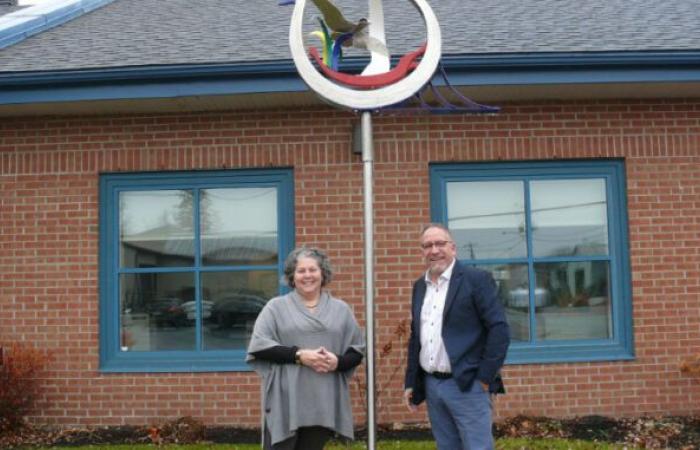 A new sculpture inaugurated in front of the town hall of Saint-Jacques