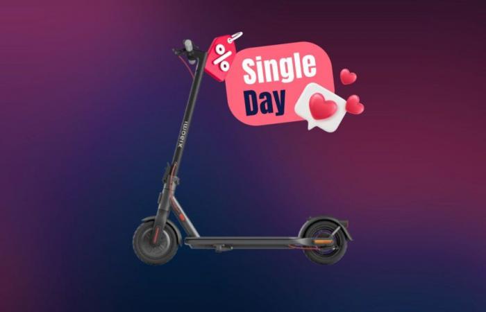 The Xiaomi Scooter 4 Lite electric scooter is half price for Single Day