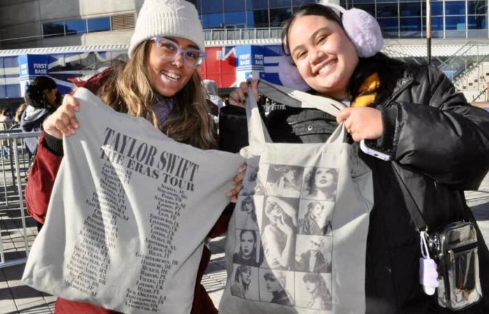 “Le Journal” in Toronto: loving Taylor Swift is priceless